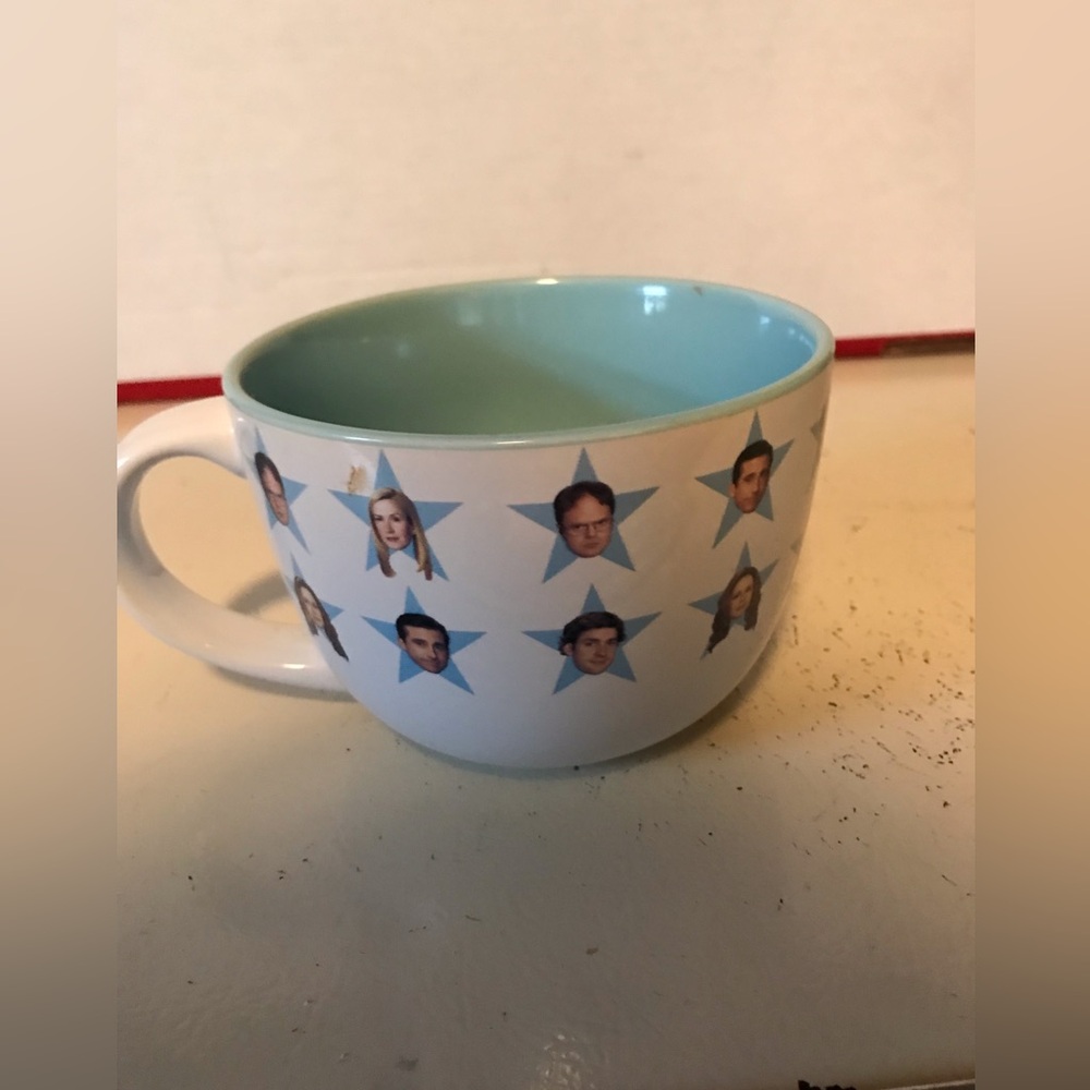 NBC~The Office~24 Oz Ceramic Soup Mug~Character Faces~Hot/Cold~MINT Condition